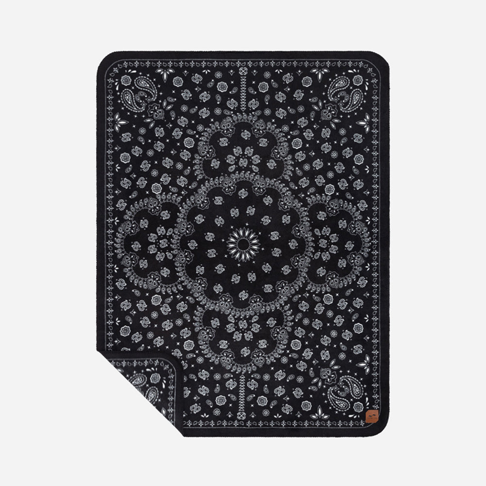 Slowtide® Fleece Blanket
